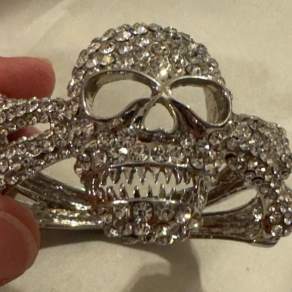 BRACELET SKULL RHINESTONES CLAMPER HALLOWEEN - Picture 8 of 11